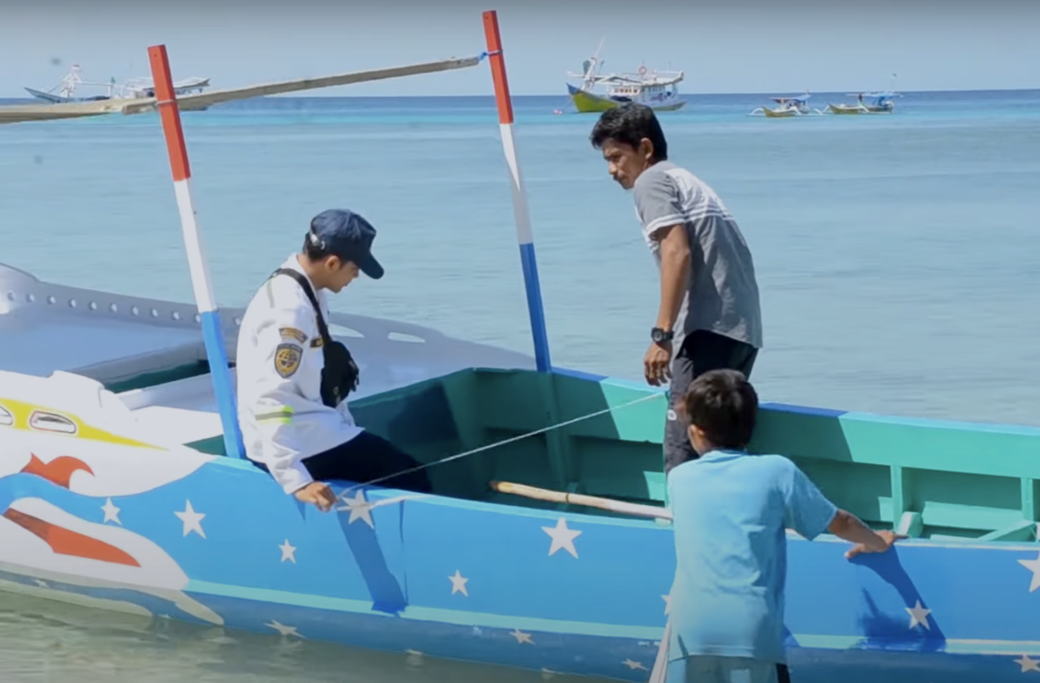 Bahagianya Nelayan Kecil Makassar Peroleh Pas Kecil