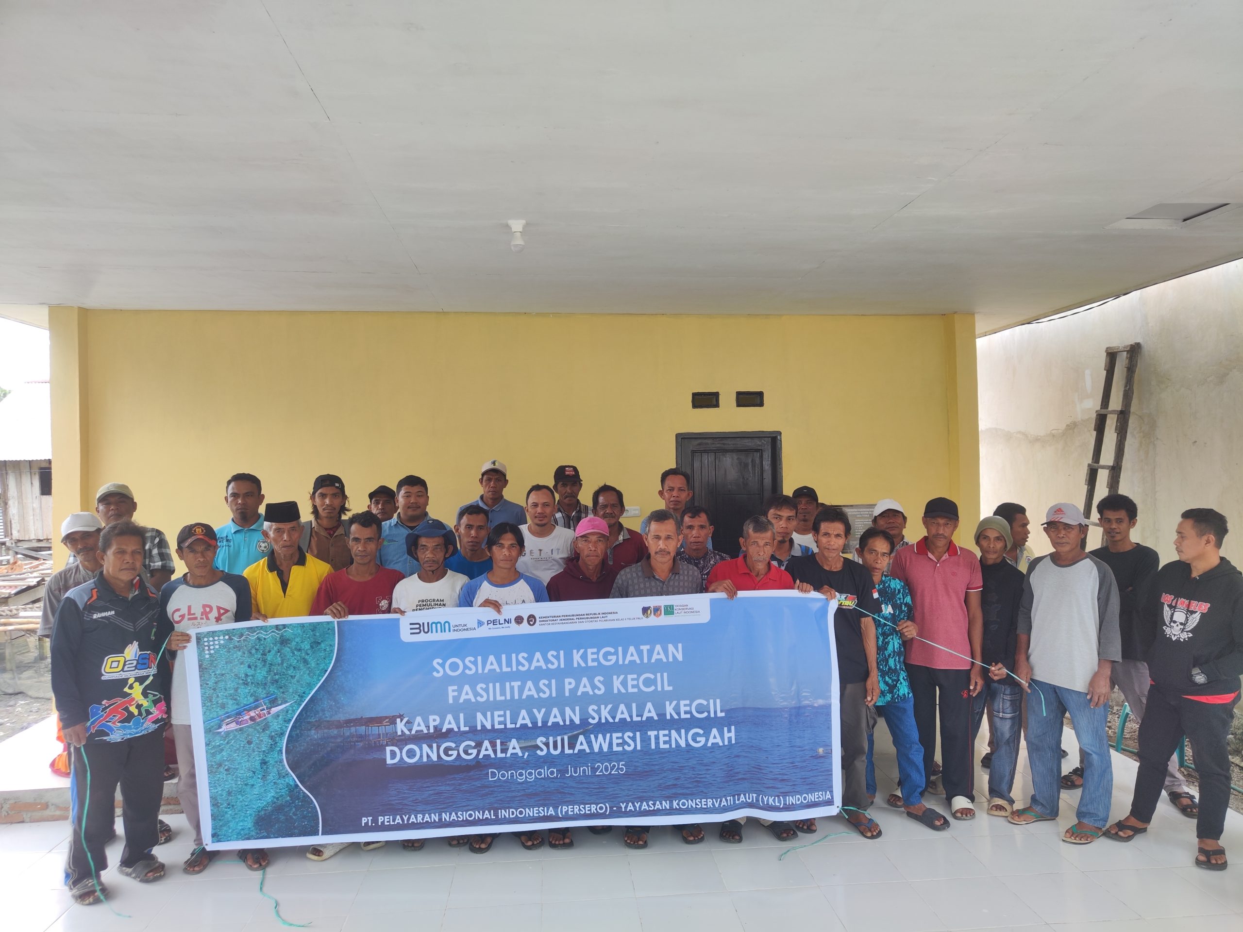 YKL Indonesia dan PELNI Sosialisasi Pentingnya Administrasi Kapal, Dampingi Nelayan Dapatkan Pas Kecil